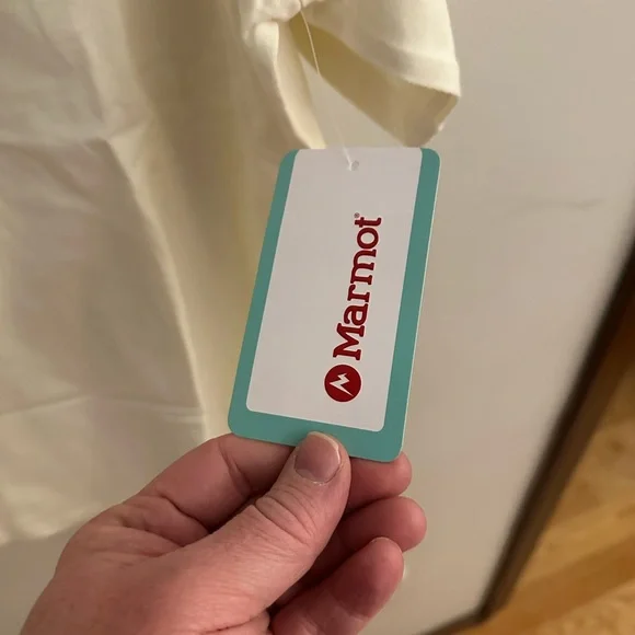 Marmot Off-White Tee - Picture 6 of 6